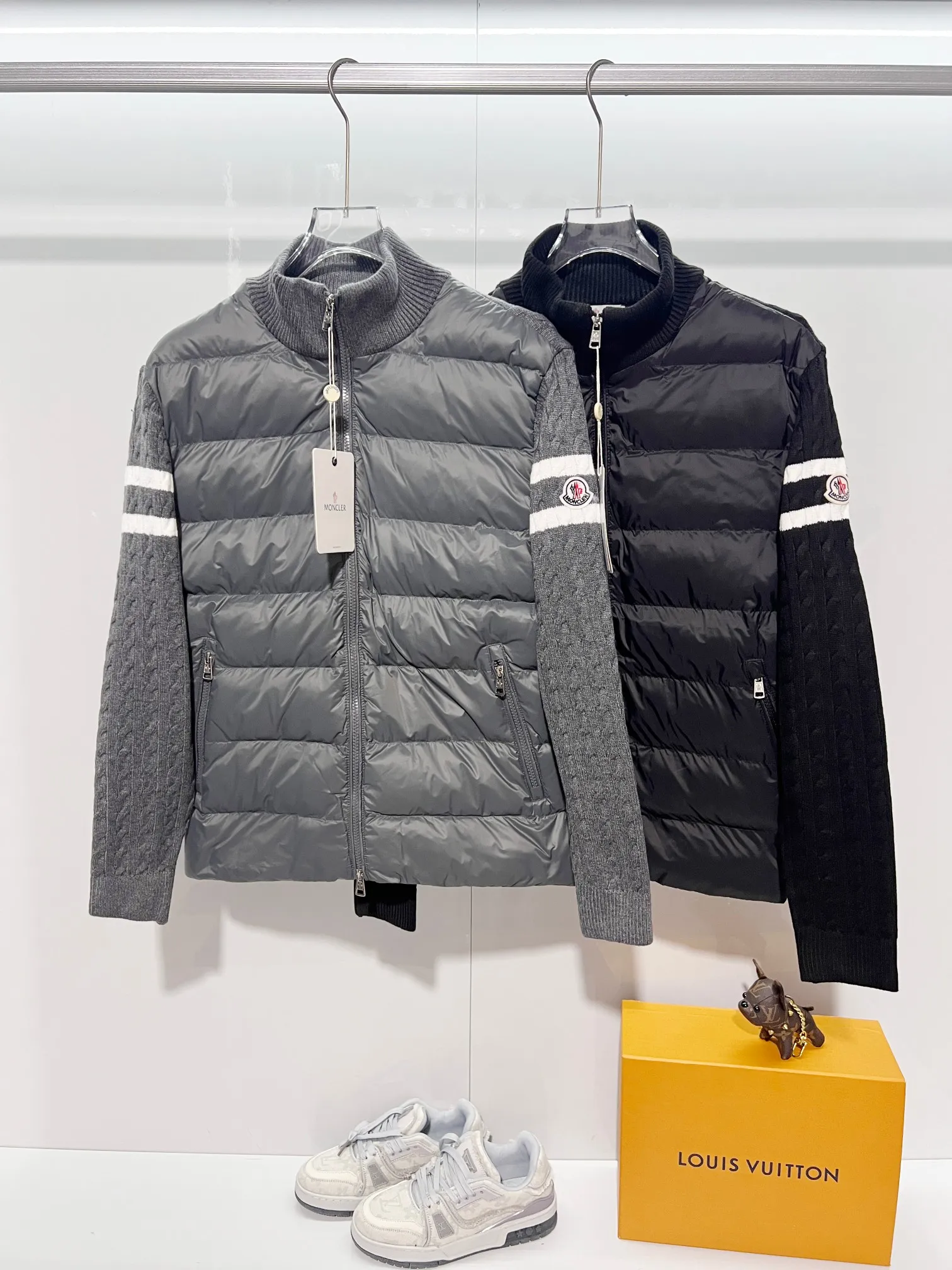 MONCLER/ ！！！ ： ， ！ ， M Classic ， ， ， ， Black、 Black 、 ， Gray Series ！ ！ ！ :Gray.Black. Sizes:S-XL